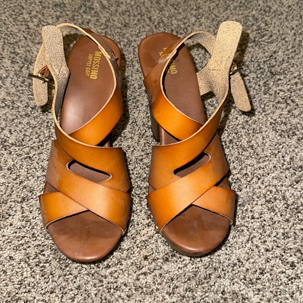 Target MOSSIMO heels - Picture 2 of 3
